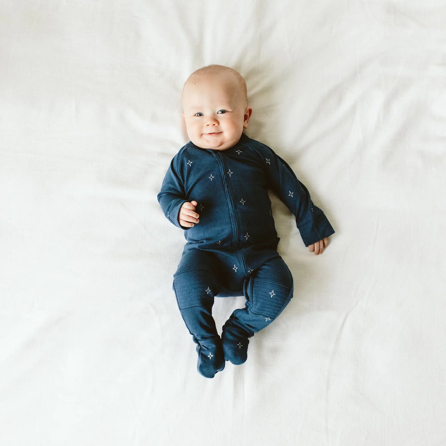 covelTwinkle Zipper Sleeper - Premium zip up sleeper from goumikids - Just $28! Shop now at covel0-12, baby, baby pajamas, boys, Fairecovel
