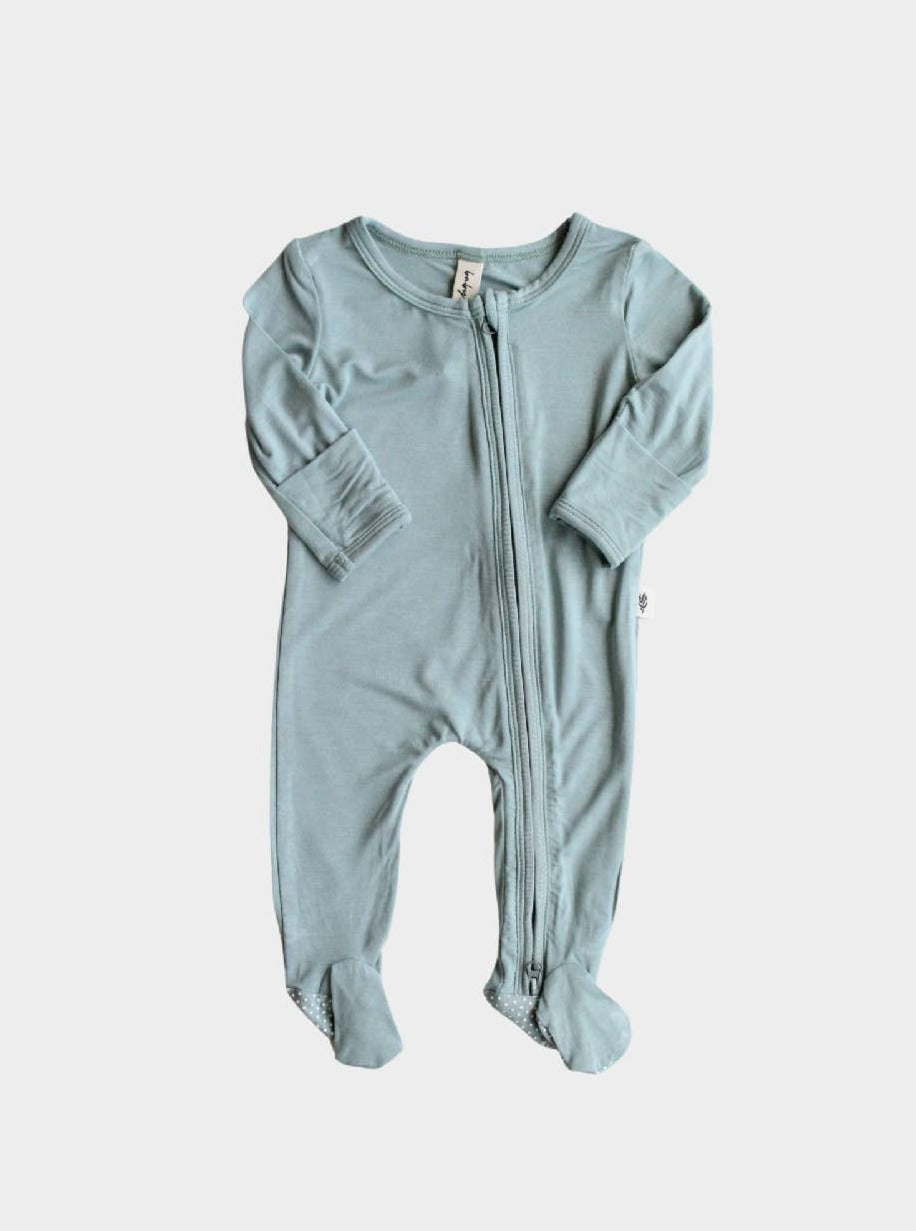 covelRobin Bamboo Zipper Sleeper - Premium zip up sleeper from babysprouts clothing company - Just $28! Shop now at covel0-12, 12-24, baby, baby pajamas, boys, Fairecovel